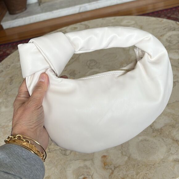 NWT Melie Bianco Alexandra Vegan Leather Top Knot Crescent Bag Soft Pink - Picture 4 of 9